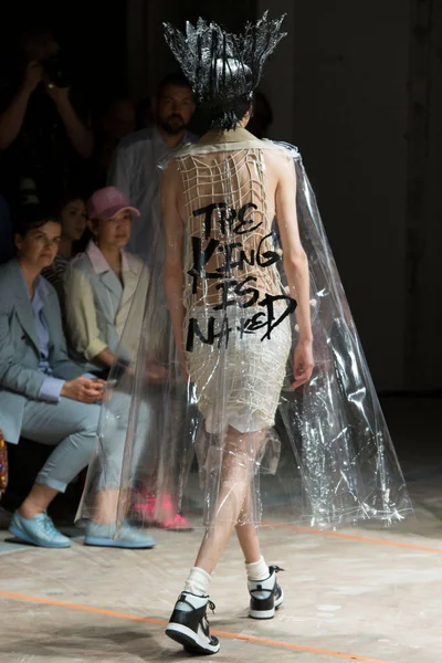 Look 40